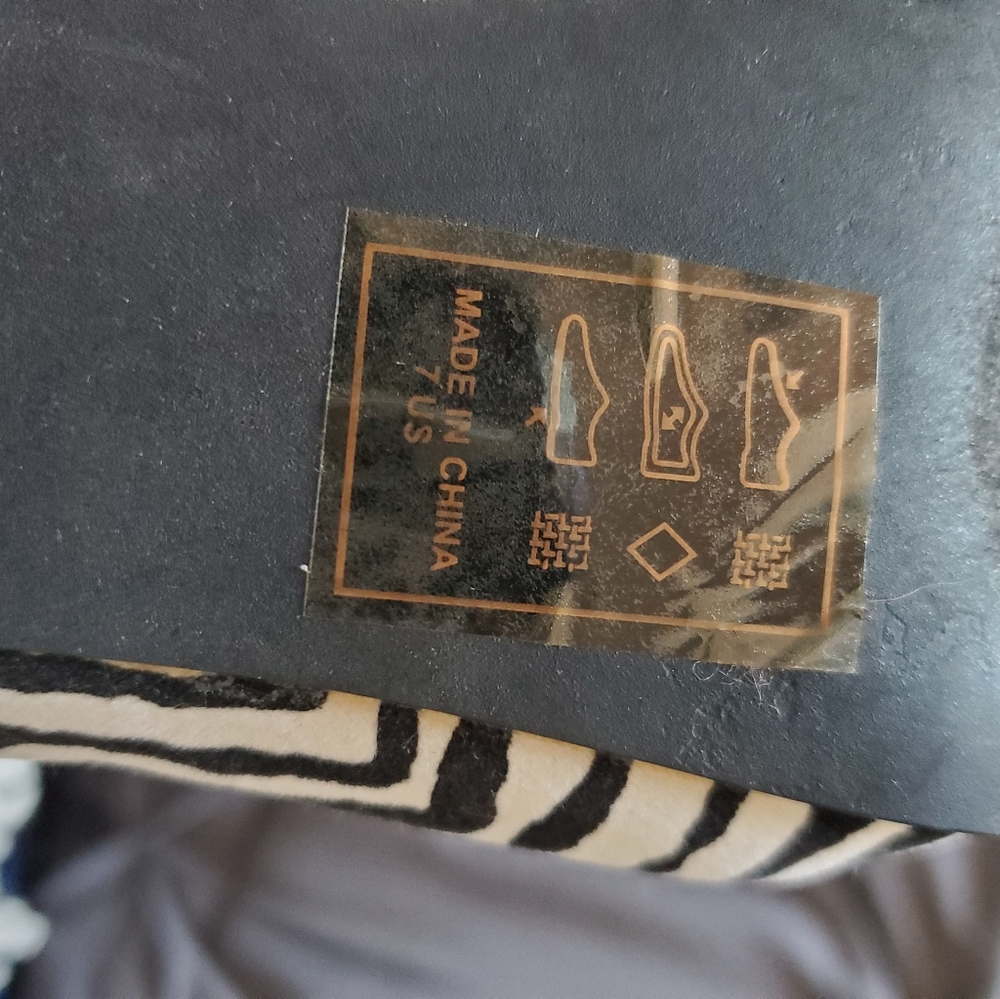 Zebra Women's heels - Picture 10 of 13